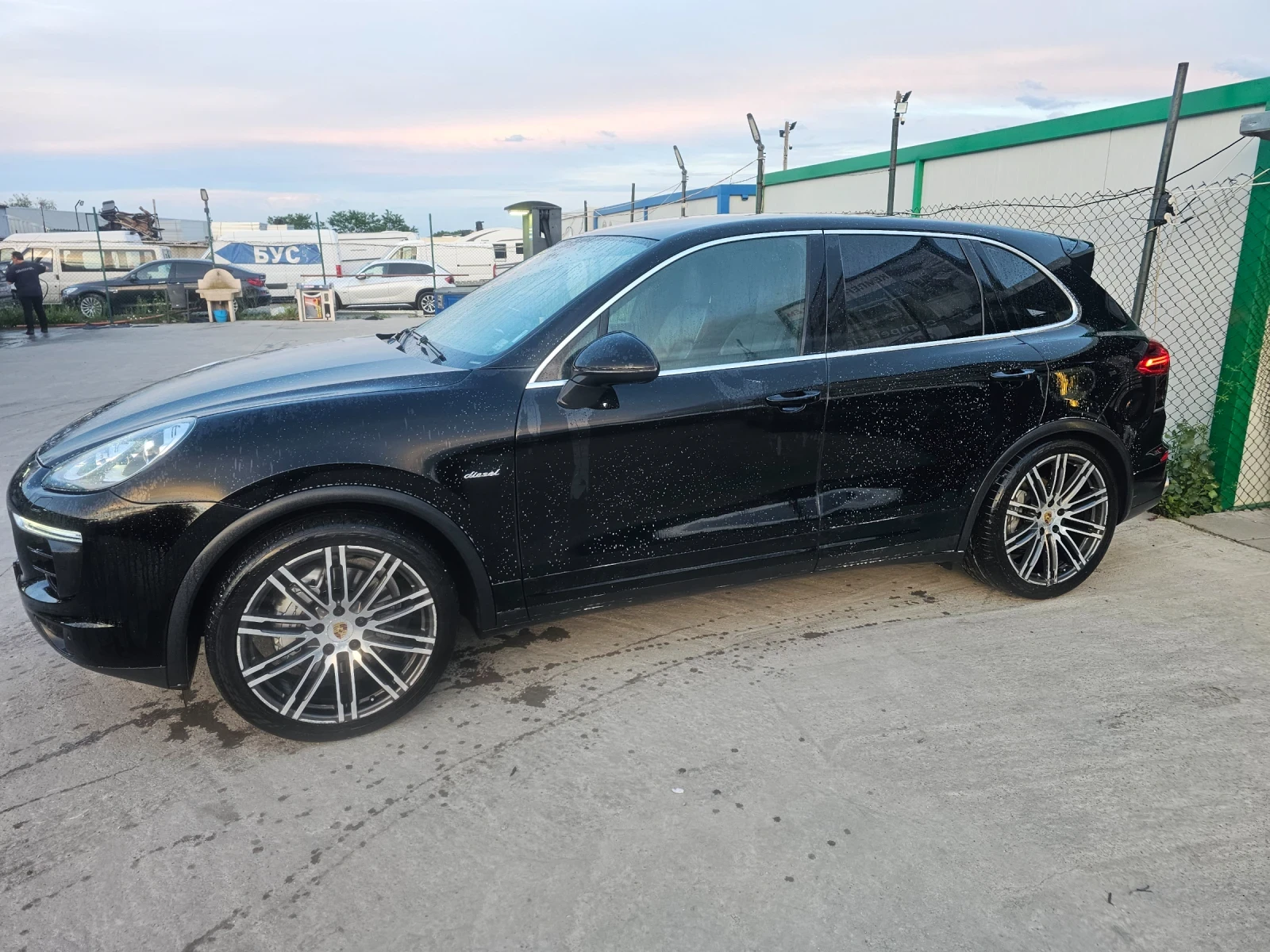 Porsche Cayenne S 4.2 TDI, Distronic, Facelift, BOSE,  LED, снимка 5 - Автомобили и джипове - 53605414