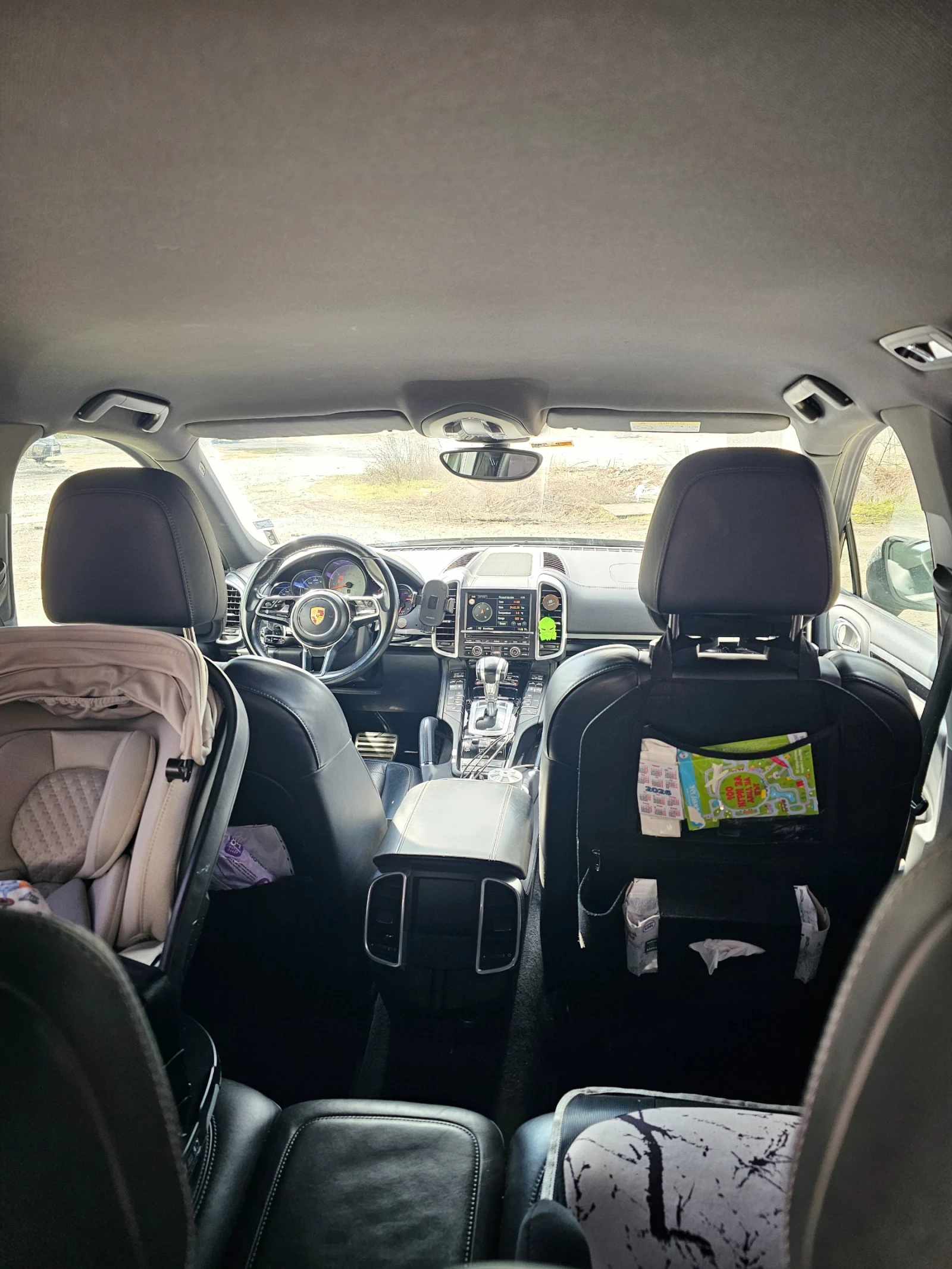 Porsche Cayenne S 4.2 TDI, Distronic, Facelift, BOSE,  LED, снимка 9 - Автомобили и джипове - 53605414