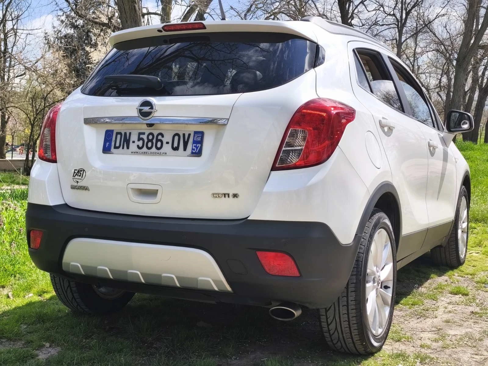 Opel Mokka 1.7 CDTI 4x4 Cosmo | Уникална Кафява кожа, снимка 6 - Автомобили и джипове - 54138432