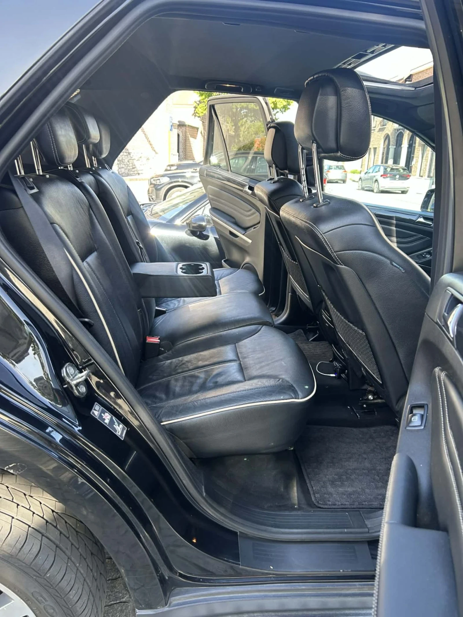 Mercedes-Benz ML 300 ML 300 CDI 4MATIC GRAND EDITION, снимка 7 - Автомобили и джипове - 54347049