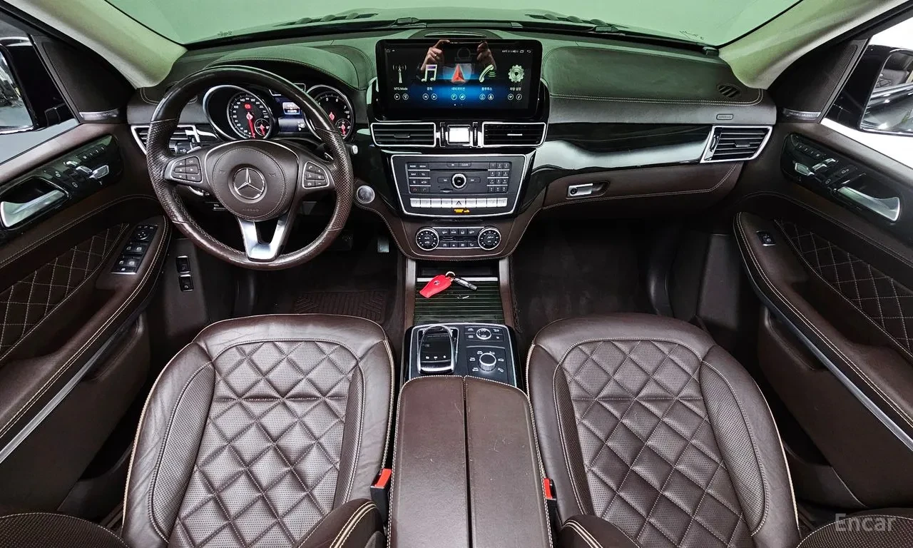 Mercedes-Benz GLS, снимка 11 - Автомобили и джипове - 54573738