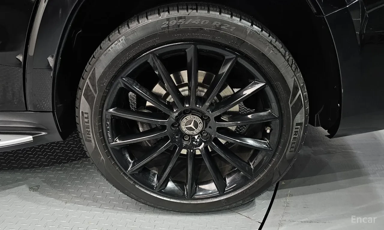Mercedes-Benz GLS, снимка 5 - Автомобили и джипове - 54573738