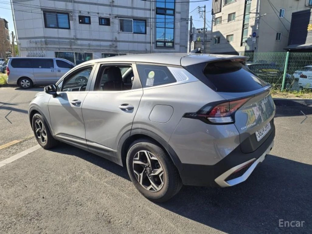 Kia Sportage 2.0D 4X4 Trendy* HARMAN KARDON* ПОДГРЕВ* КАМЕРА* , снимка 3 - Автомобили и джипове - 54827579