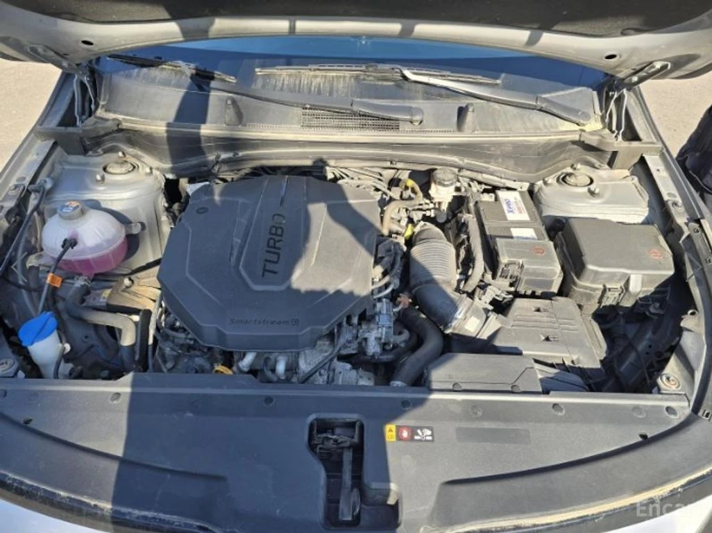 Kia Sportage 2.0D 4X4 Trendy* HARMAN KARDON* ПОДГРЕВ* КАМЕРА* , снимка 14 - Автомобили и джипове - 54827579