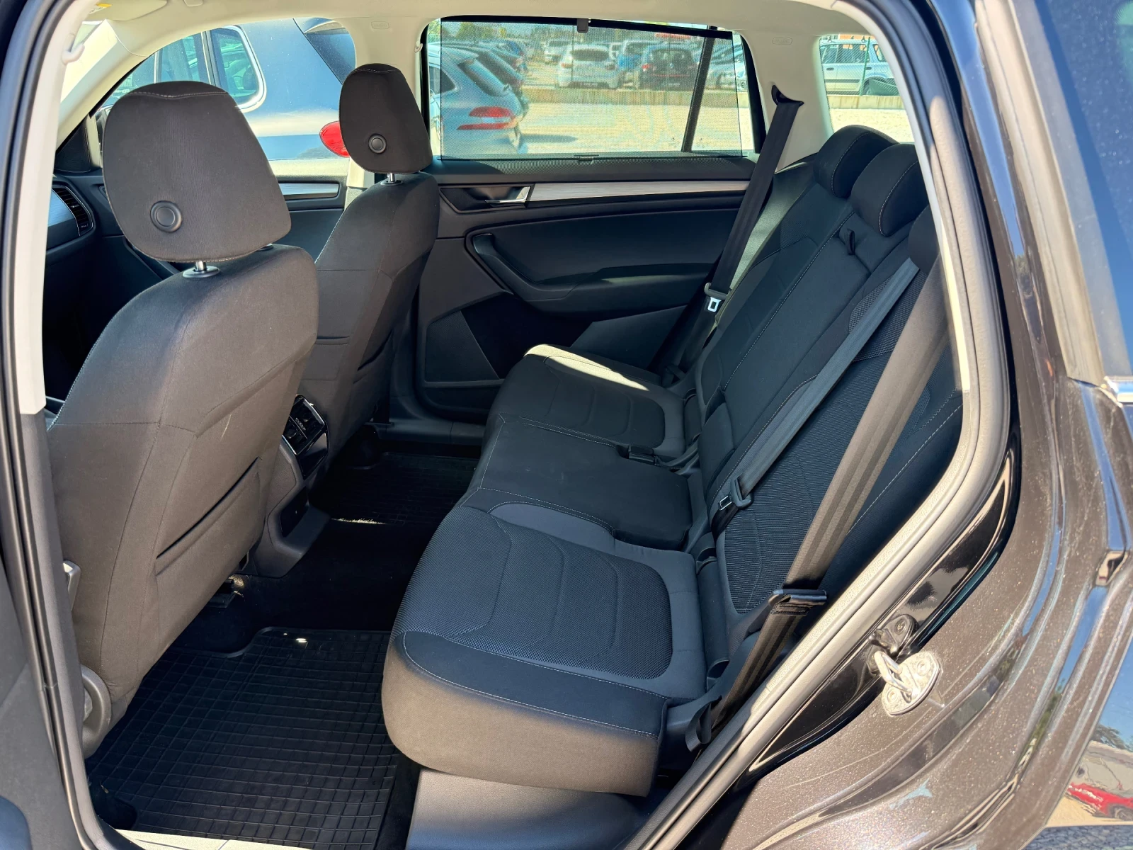 Skoda Kodiaq 2.0 TDI DSG7 84000km 21г, снимка 12 - Автомобили и джипове - 54909338