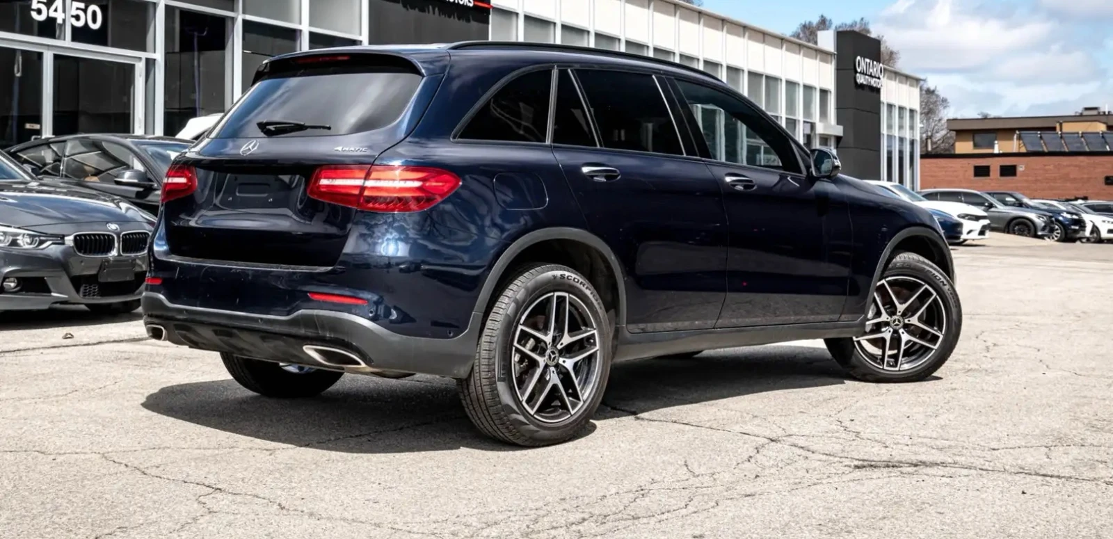 Mercedes-Benz GLC 300 4MATIC, снимка 3 - Автомобили и джипове - 55233416