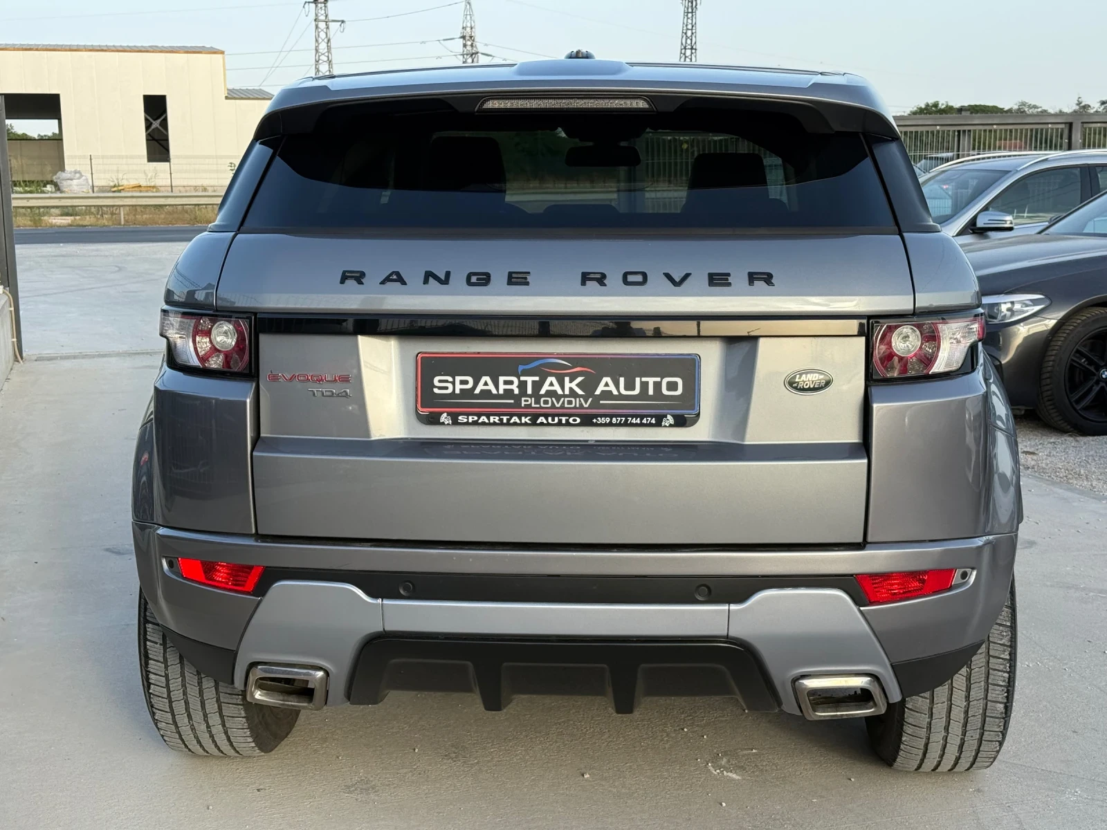 Land Rover Range Rover Evoque 2.0D* 2016г* Сервизна История* 4Х4* Автоматик* , снимка 5 - Автомобили и джипове - 55870335