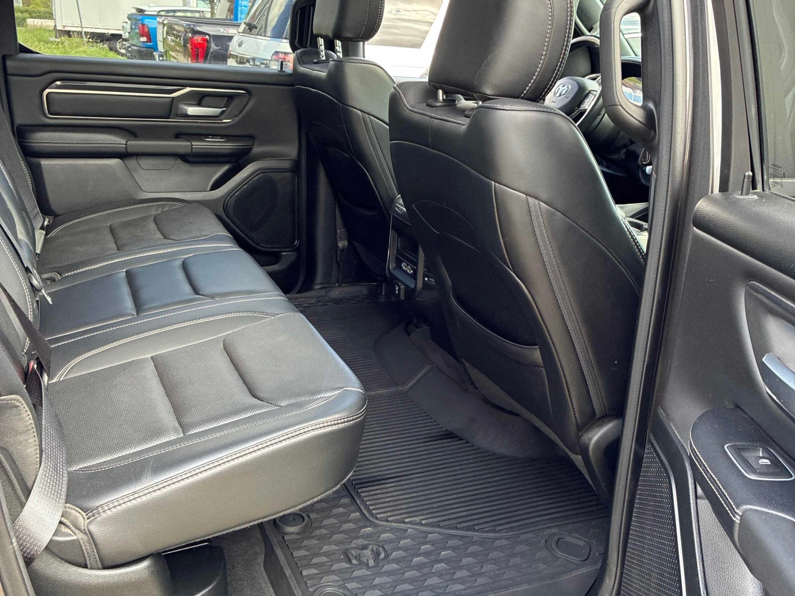 Dodge RAM 1500 * Sport * CARFAX * ЦЕНА ДО БГ, снимка 14 - Автомобили и джипове - 56103037