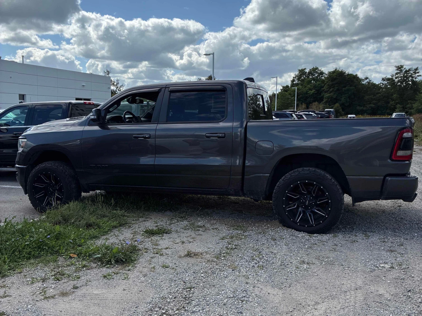 Dodge RAM 1500 * Sport * CARFAX * ЦЕНА ДО БГ, снимка 2 - Автомобили и джипове - 56103037