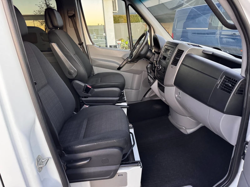 Mercedes-Benz Sprinter 313CDI 9-местен Клима 7G-tronic , снимка 13 - Бусове и автобуси - 47894925