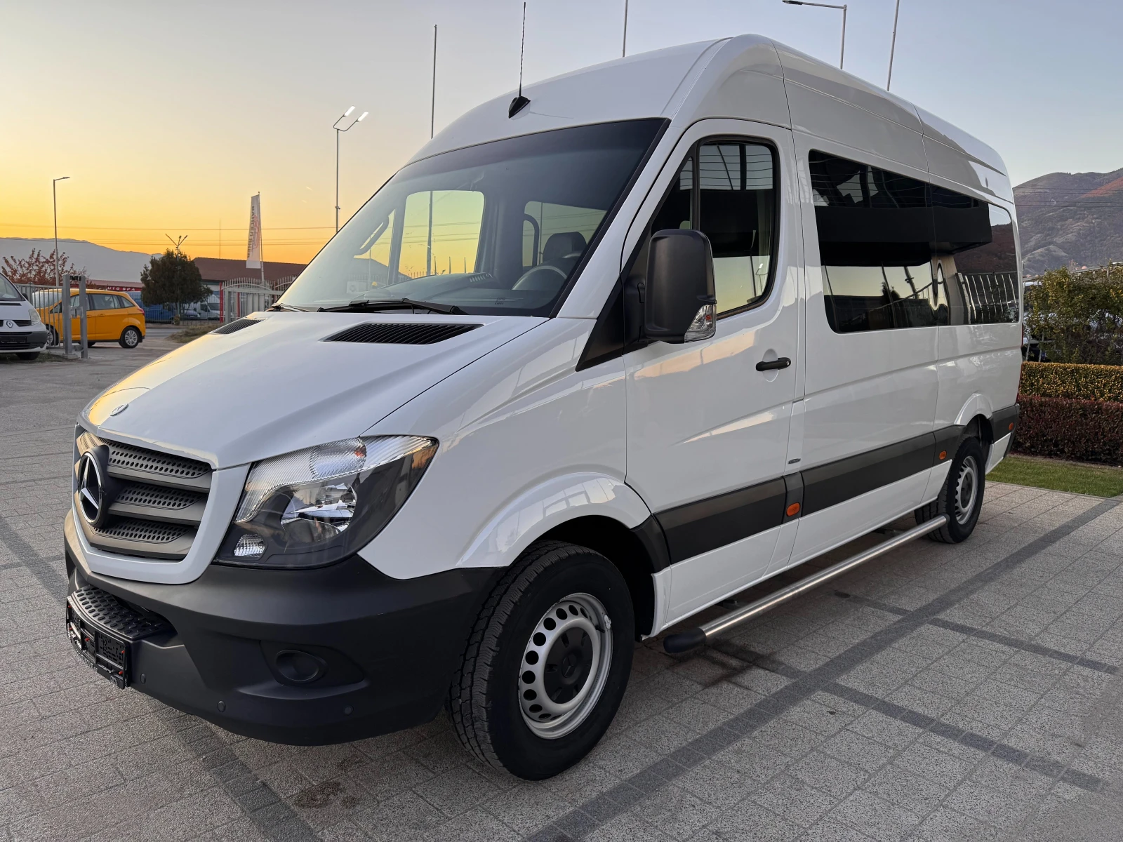 Mercedes-Benz Sprinter 313CDI 9-местен Клима 7G-tronic  - изображение 3