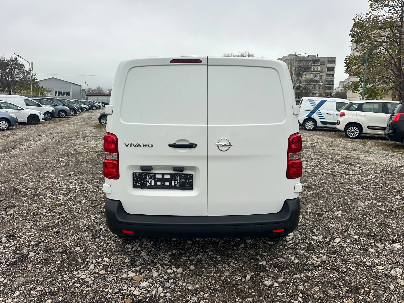 Opel Vivaro 1.5HDI 102kc EURO6 - изображение 4