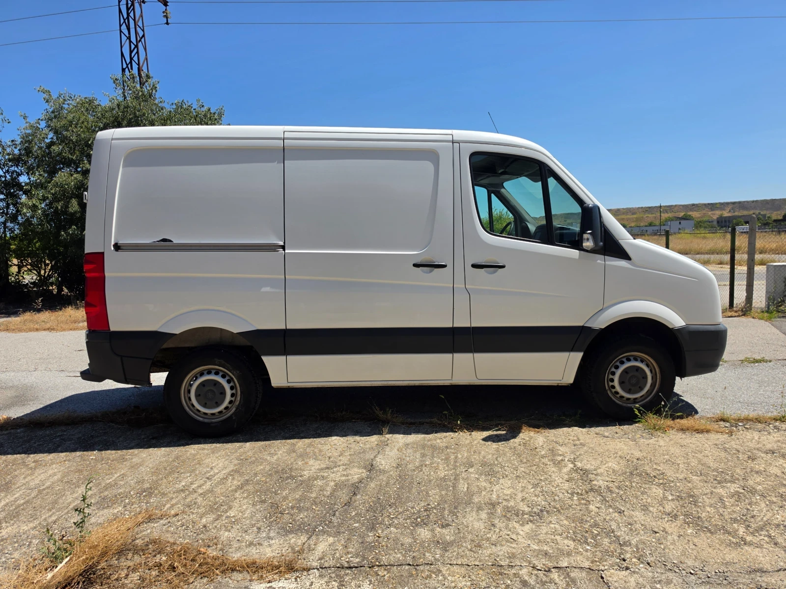 VW Crafter L1H1, снимка 9 - Бусове и автобуси - 54863552