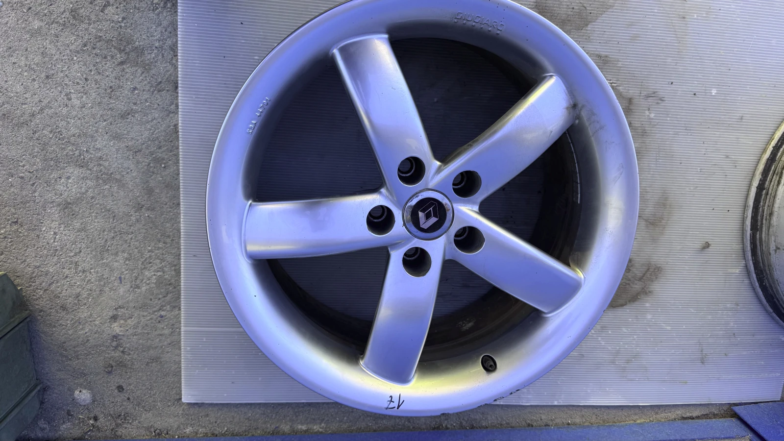   Renault | Mobile.bg   1