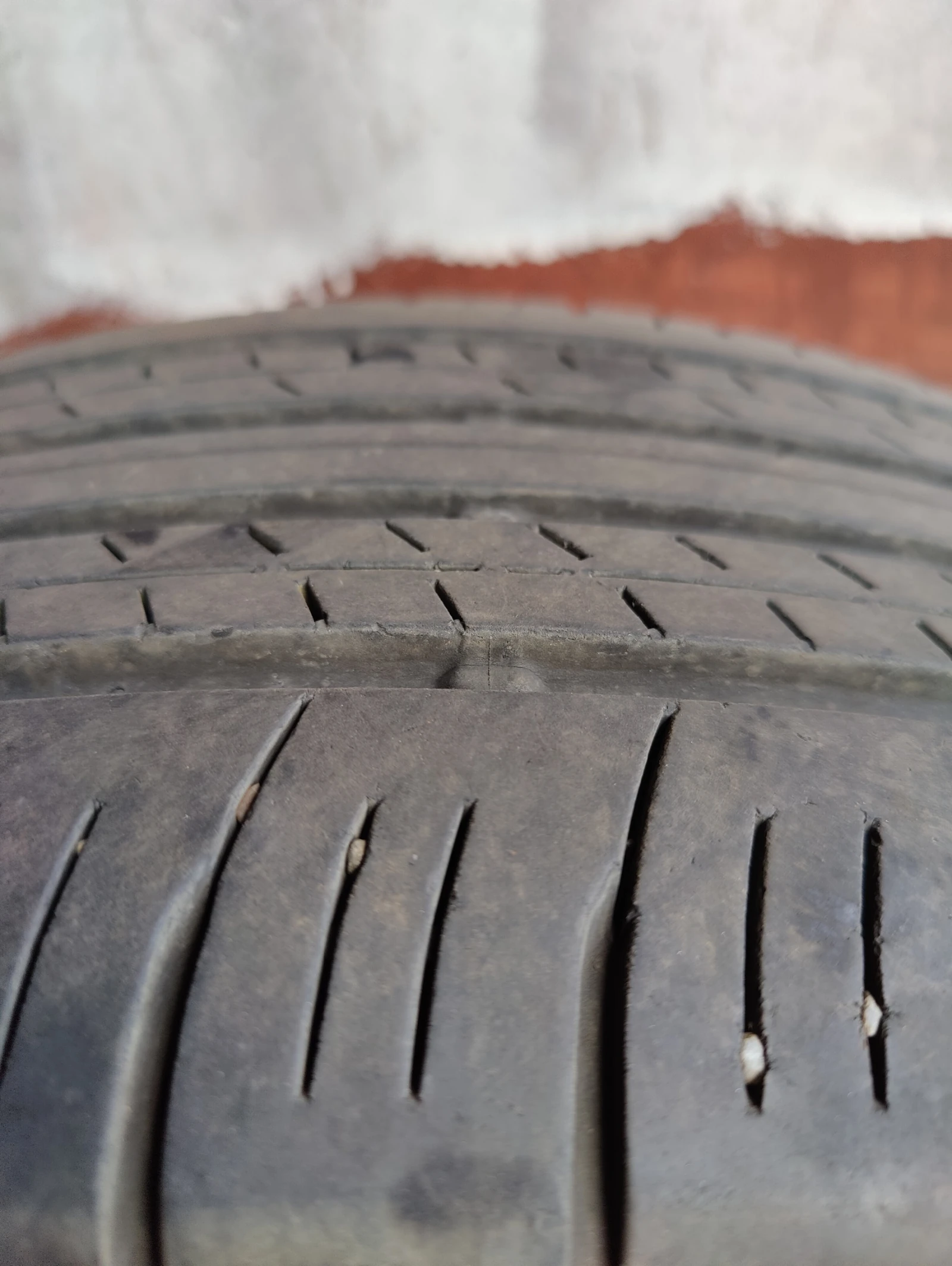 Гуми Летни 225/60R18