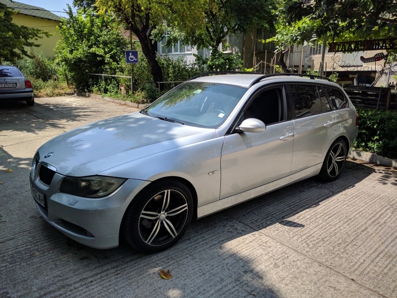 BMW 320 D, снимка 1 - Автомобили и джипове - 46258411