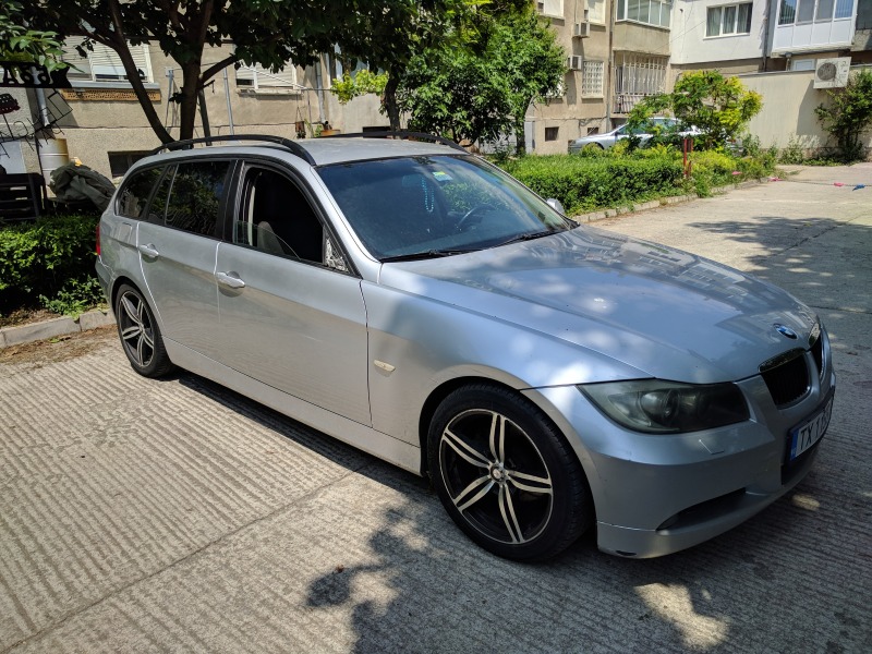 BMW 320 D, снимка 4 - Автомобили и джипове - 46258411