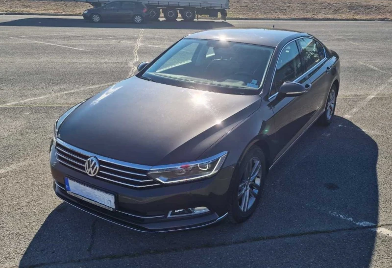 VW Passat B8 Highline + , снимка 1 - Автомобили и джипове - 47223803