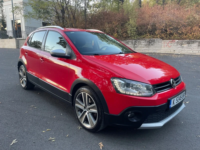 VW Polo CROSS/LED, снимка 1 - Автомобили и джипове - 47723232