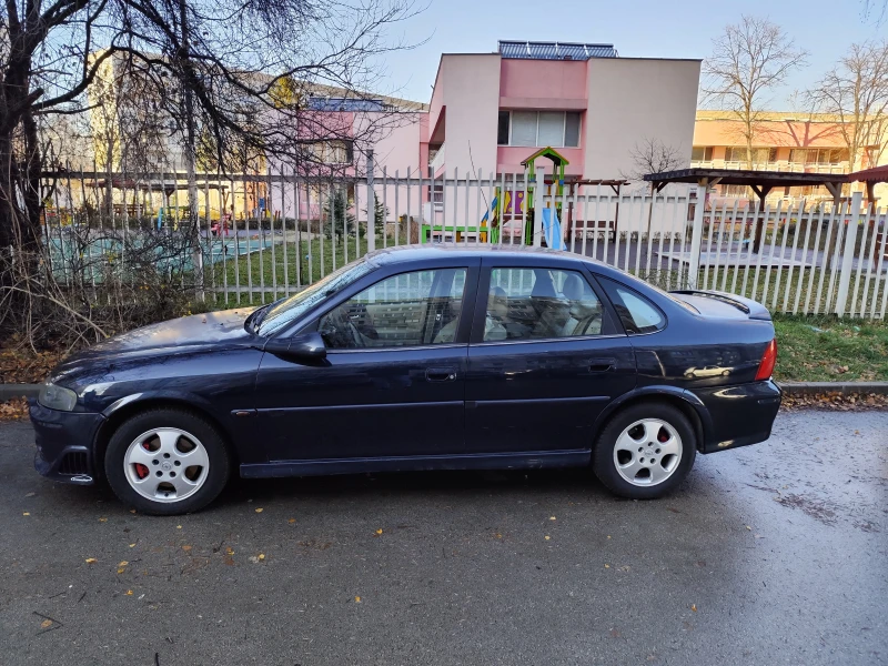 Opel Vectra, снимка 3 - Автомобили и джипове - 48475771