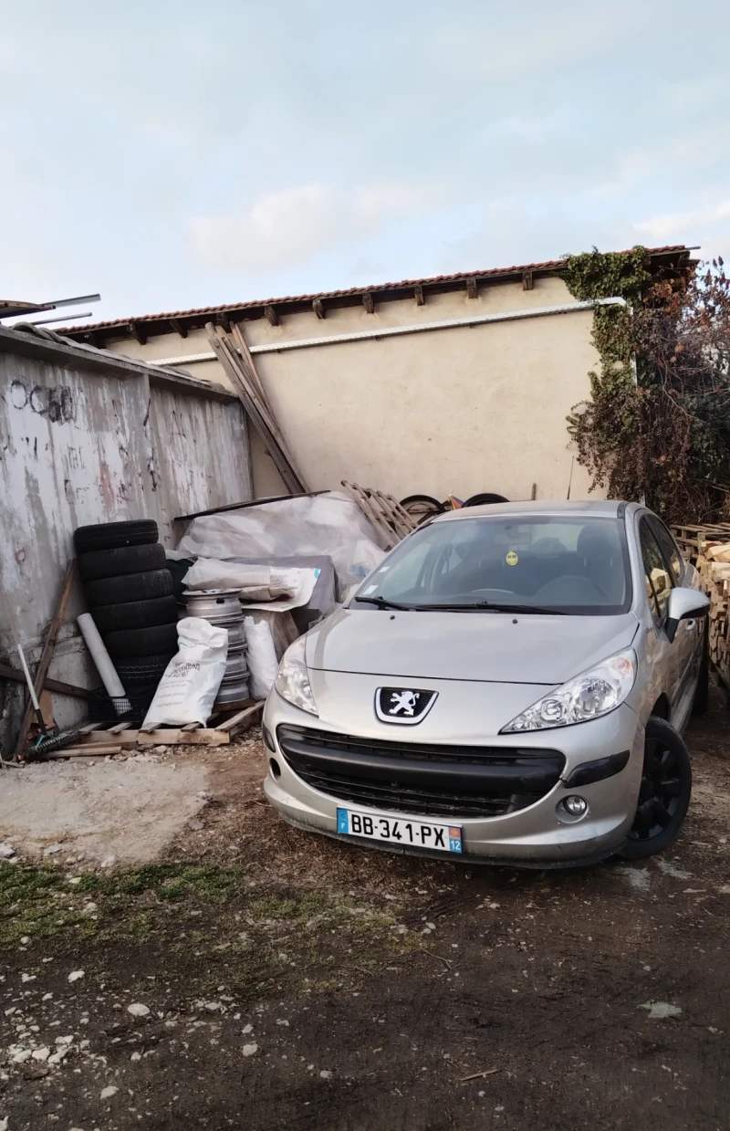 Peugeot 207 1.4 i, снимка 3 - Автомобили и джипове - 49328008