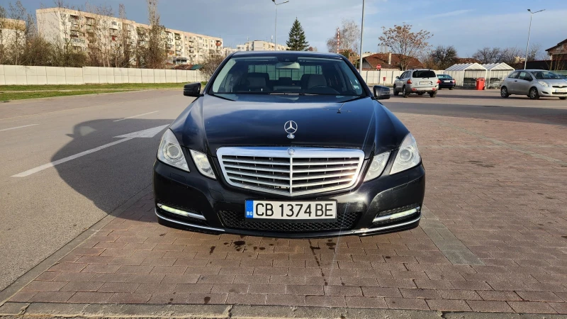 Mercedes-Benz E 200 7G+ сменена ВЕРИГА! , снимка 1 - Автомобили и джипове - 49525412