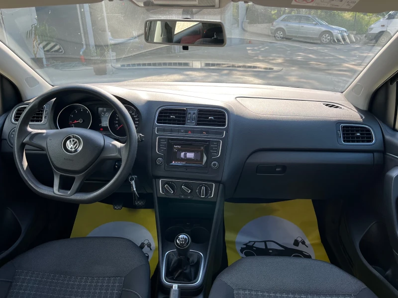VW Polo Италия, снимка 9 - Автомобили и джипове - 50446578