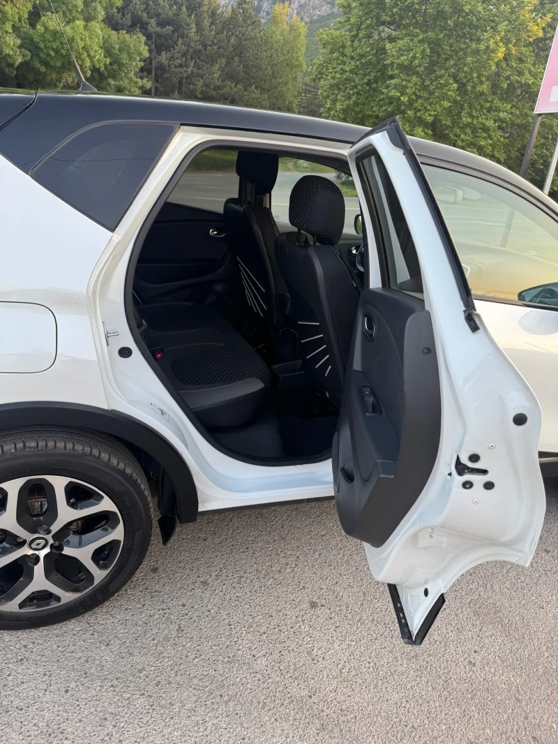 Renault Captur Facelift, снимка 16 - Автомобили и джипове - 50668199