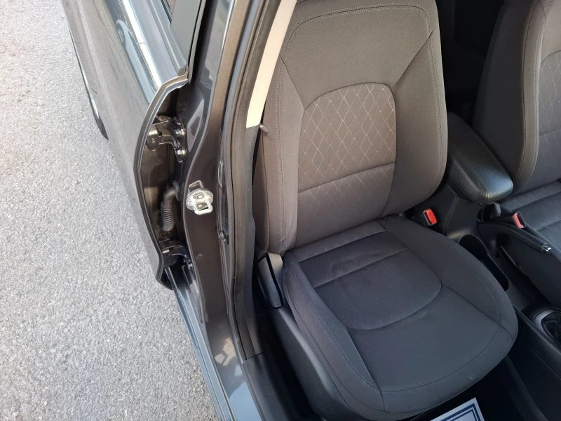 Kia Rio 1, 4i-Benzin/Gaz-Euro6, снимка 9 - Автомобили и джипове - 52202709