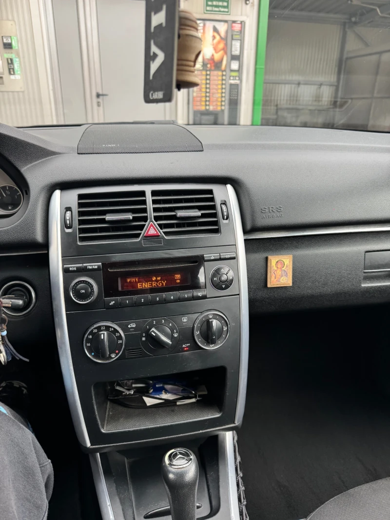 Mercedes-Benz B 180, снимка 12 - Автомобили и джипове - 52670462