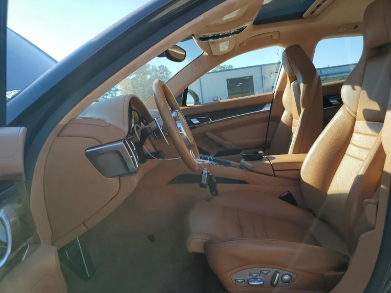 Porsche Panamera GTS| BOSE SOUND| COOLED SEATS| KEYLESS| , снимка 8 - Автомобили и джипове - 52739194