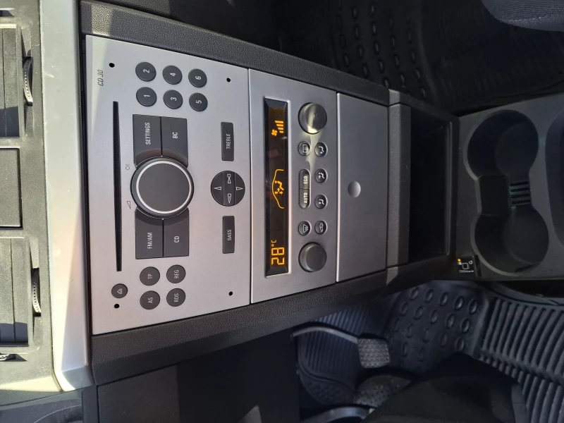 Opel Meriva, снимка 9 - Автомобили и джипове - 52872906