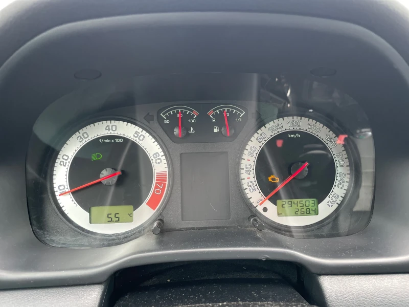 Skoda Octavia 1.8t ViRS, снимка 9 - Автомобили и джипове - 52907310