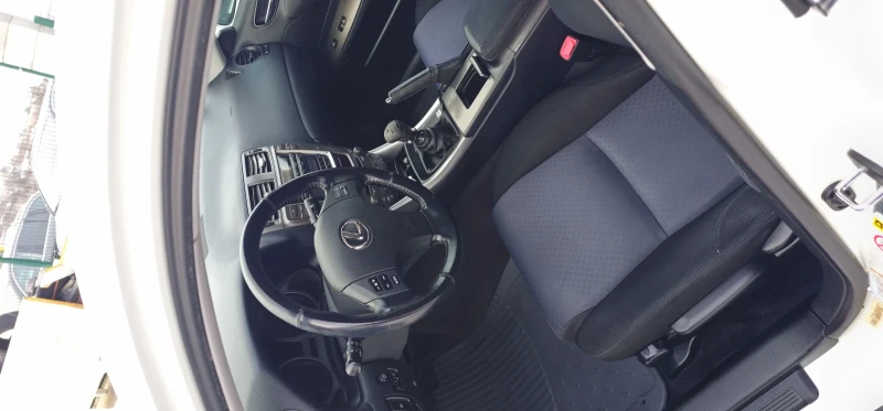 Lexus IS 220d, снимка 9 - Автомобили и джипове - 53089959