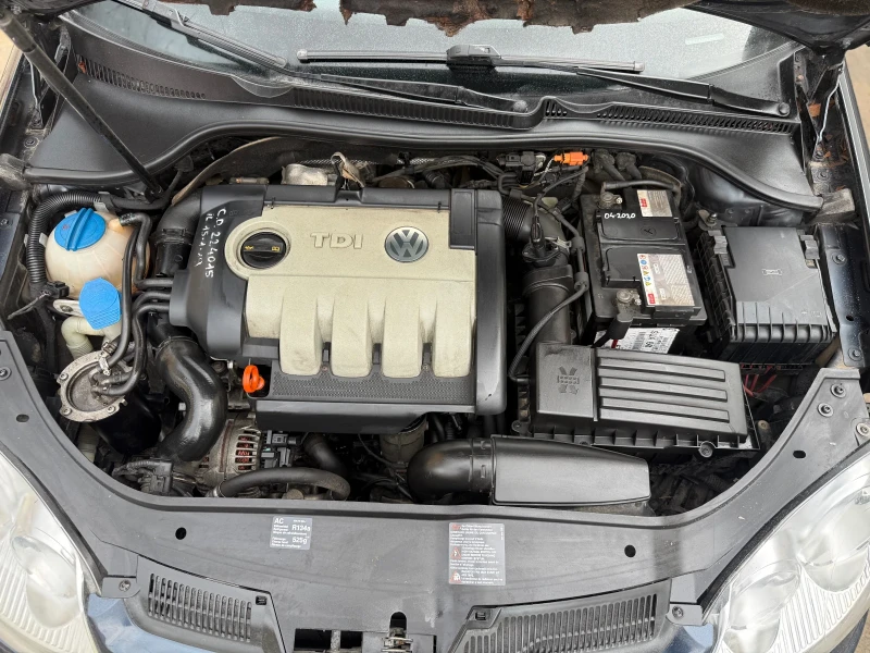 VW Golf 1.9 TDI, снимка 15 - Автомобили и джипове - 53212091