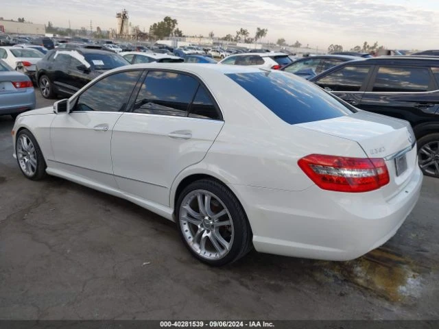 Mercedes-Benz E 350 * AMG PACK* * HARMAN KARDON* , снимка 3 - Автомобили и джипове - 47386219