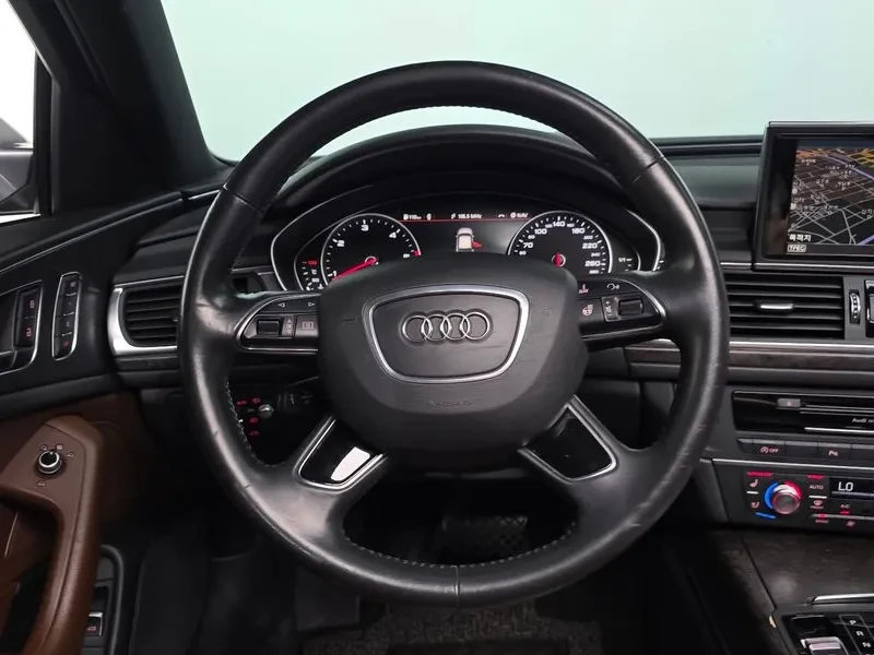 Audi A6 2.0 TDI Quattro, снимка 12 - Автомобили и джипове - 54561228