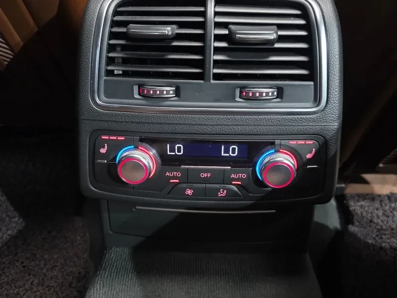 Audi A6 2.0 TDI Quattro, снимка 16 - Автомобили и джипове - 54561228