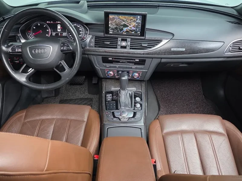 Audi A6 2.0 TDI Quattro, снимка 7 - Автомобили и джипове - 54561228