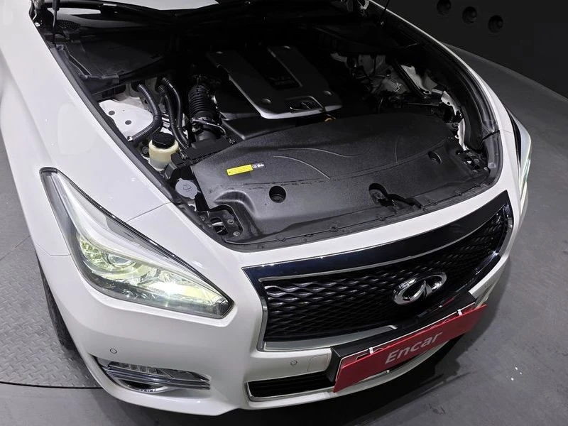 Infiniti Q70 3.7 Automatic, снимка 17 - Автомобили и джипове - 55597816