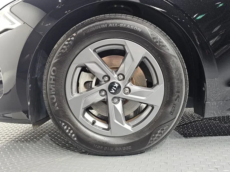 Kia K5 2.0 Lpi, снимка 5 - Автомобили и джипове - 56512885