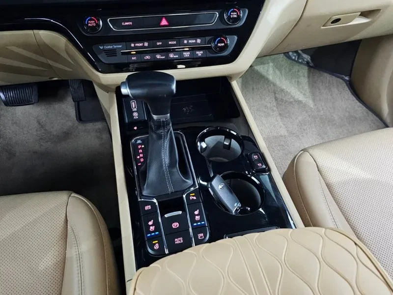 Kia Carnival High Limousine Noblesse Special/ 9 ����� | Mobile.bg � ����������� 9