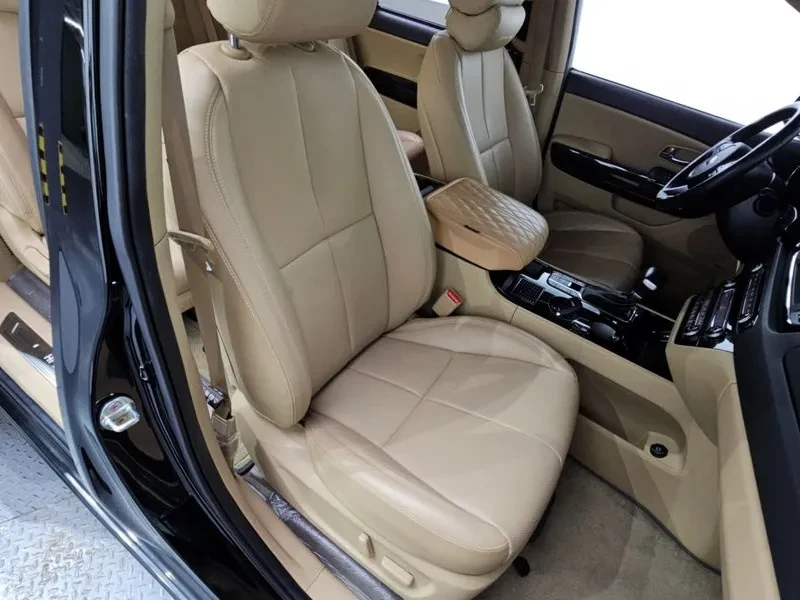 Kia Carnival High Limousine Noblesse Special/ 9 ����� | Mobile.bg � ����������� 17