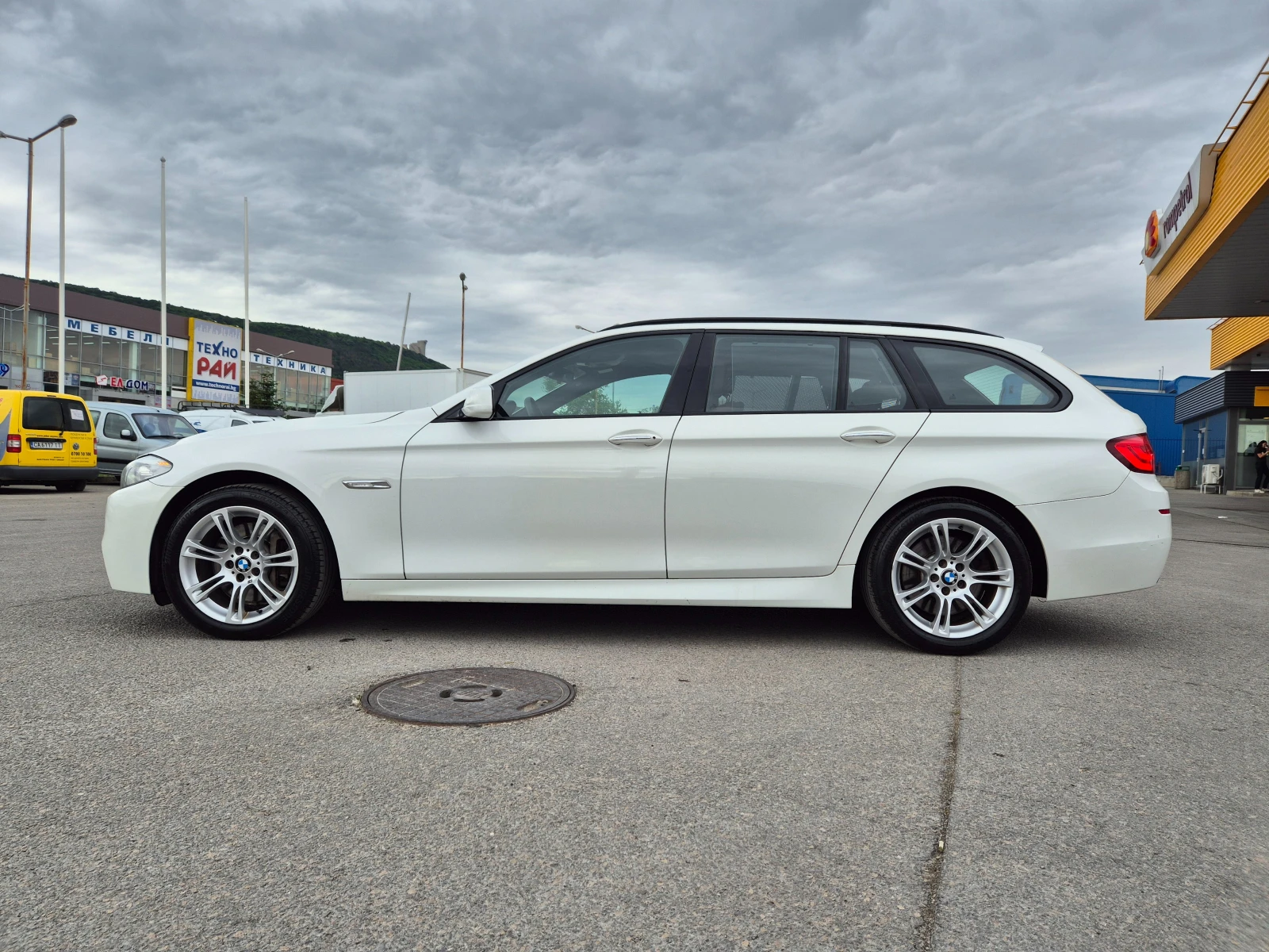 BMW 530 530XD M-Packet Панорама - изображение 9