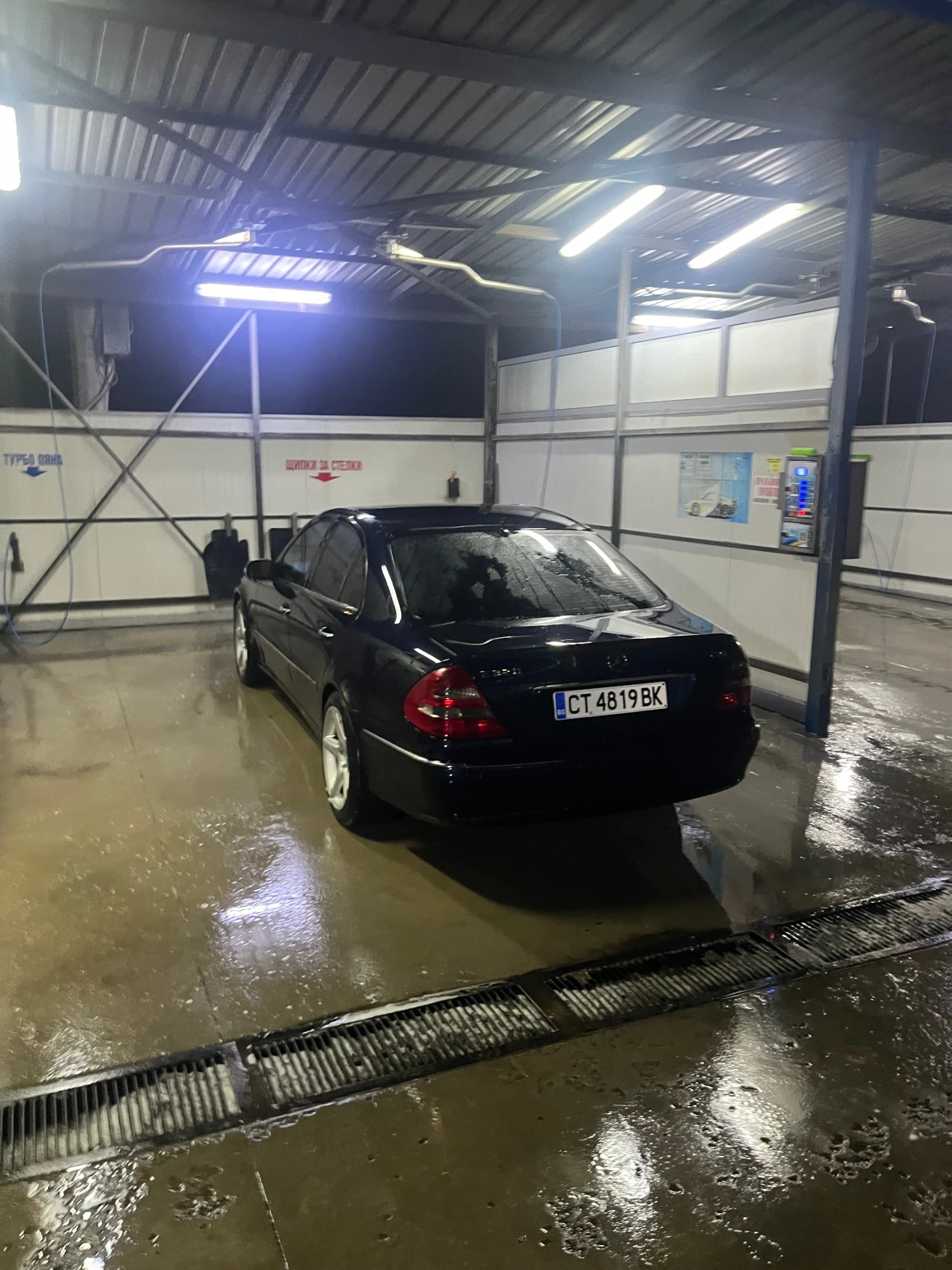 Mercedes-Benz E 320  - изображение 6