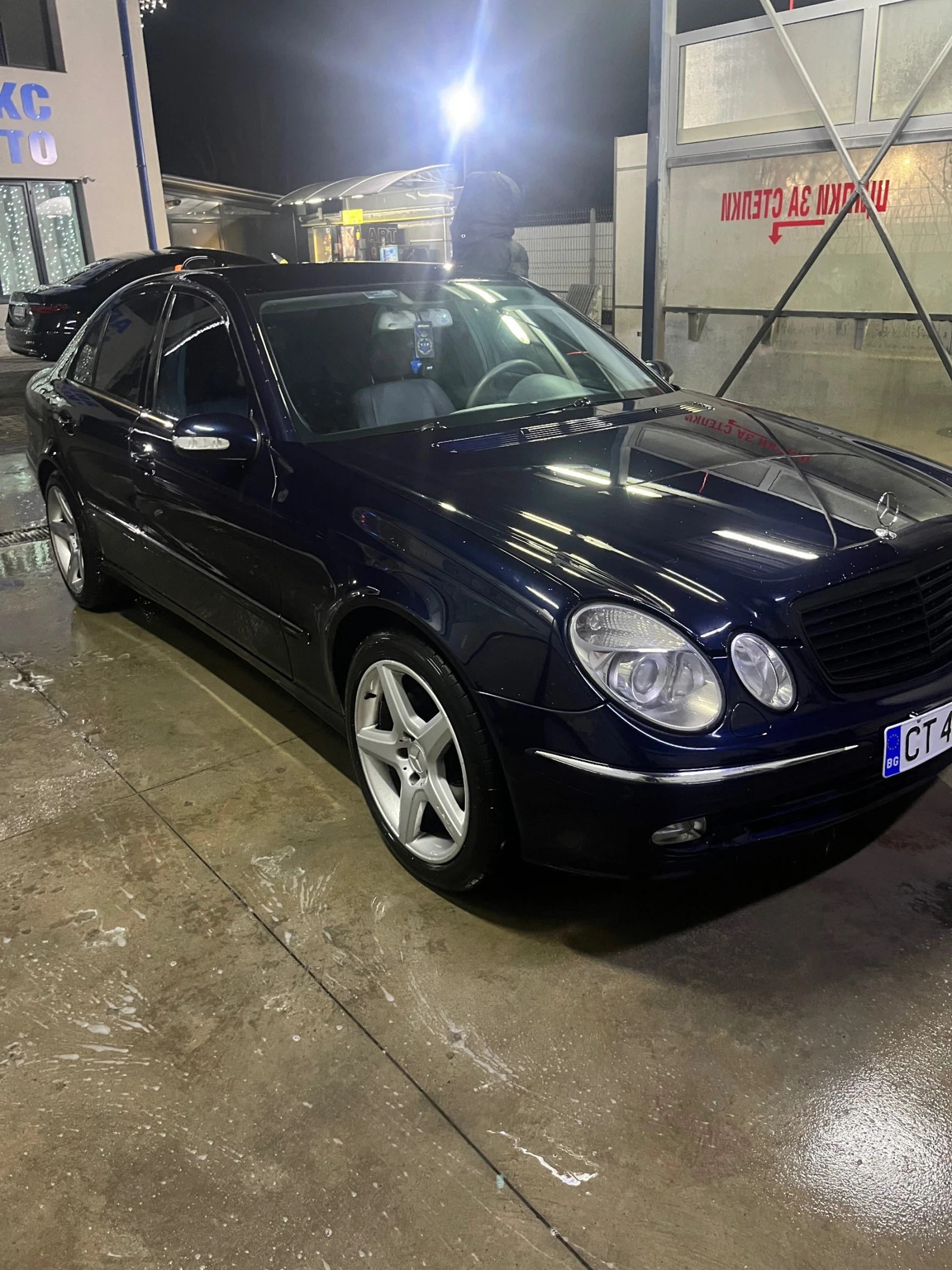Mercedes-Benz E 320  - изображение 8