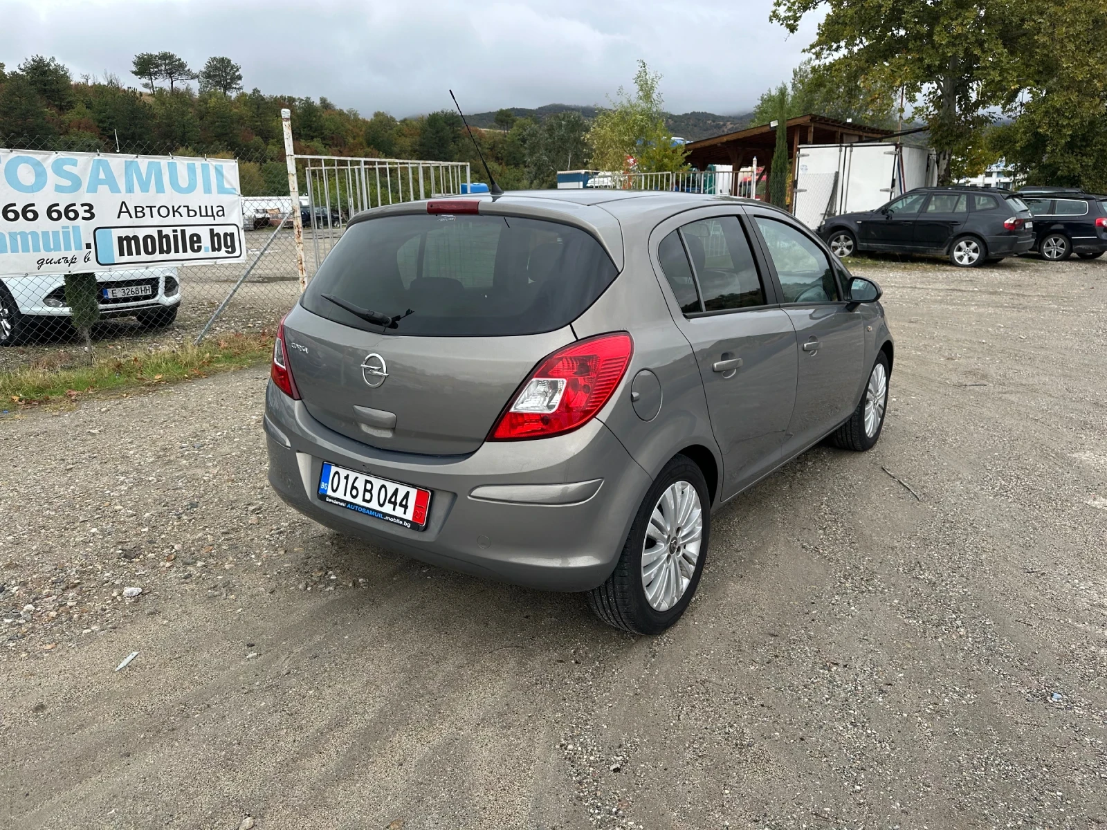 Opel Corsa 1.3CDTi EURO5B - изображение 6