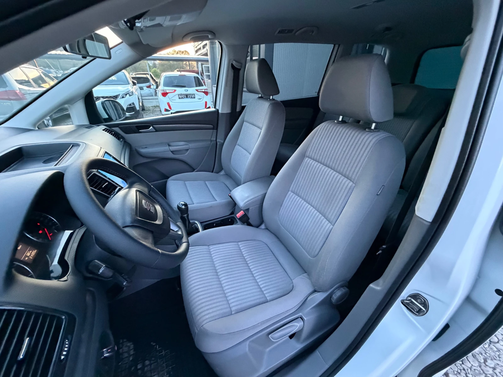 Seat Alhambra 2.0TDI* EVRO5#6SPEED* Navi, снимка 13 - Автомобили и джипове - 52902304