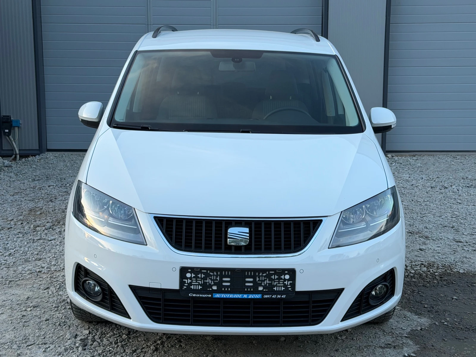 Seat Alhambra 2.0TDI* EVRO5#6SPEED* Navi, снимка 2 - Автомобили и джипове - 52902304