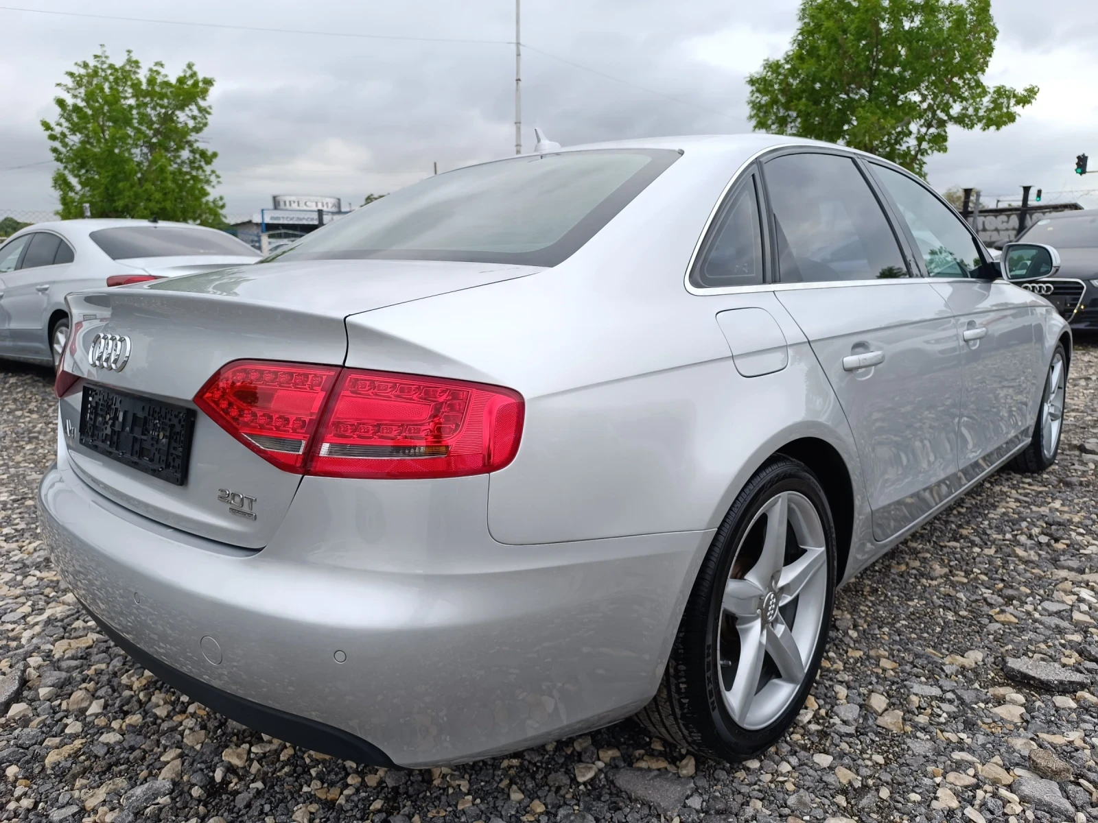 Audi A4 2.0T Quattro  - изображение 8